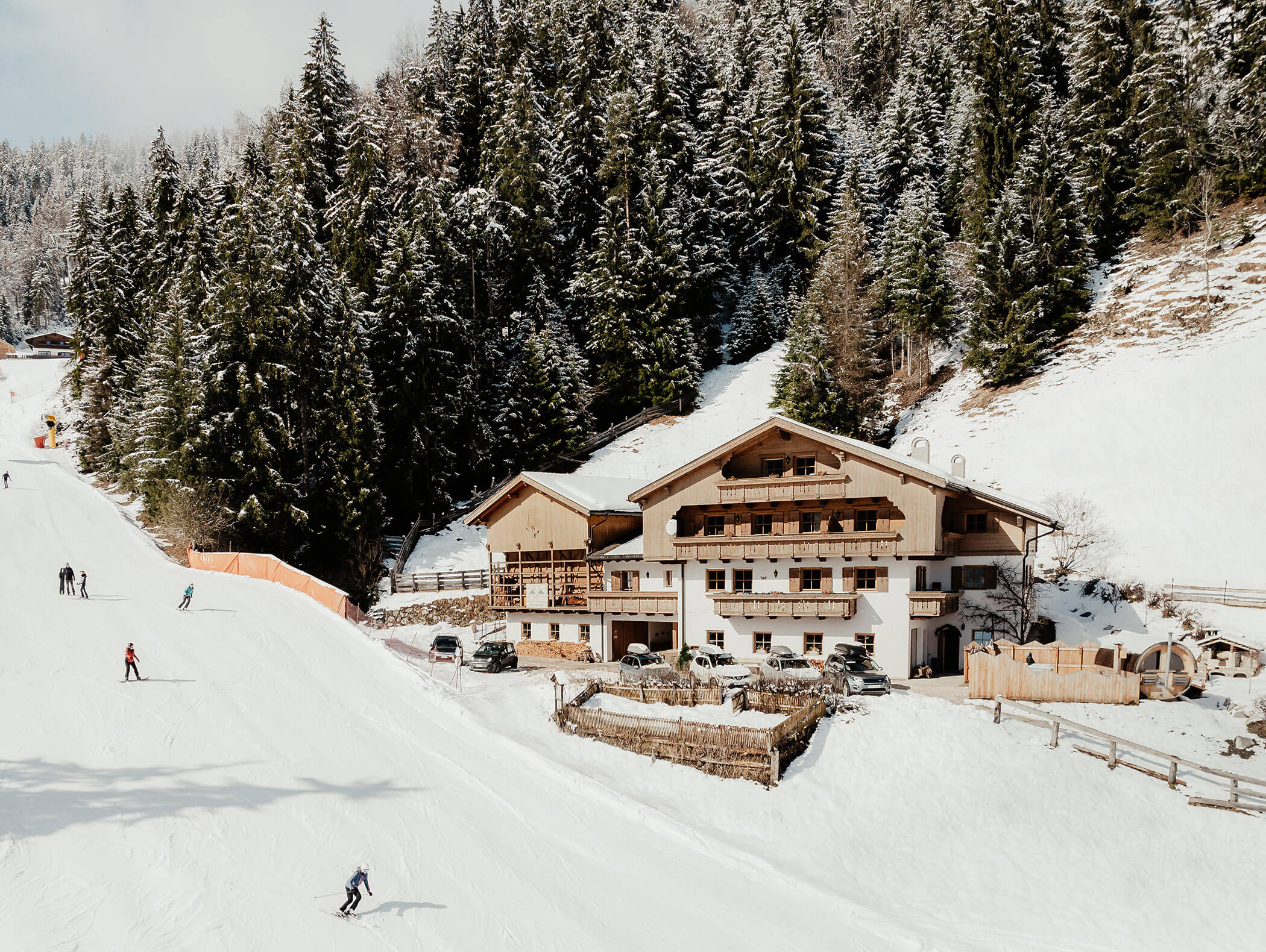Skipiste & Außenansicht im Winter - Ansicht von oben - Ciasa Pedagà